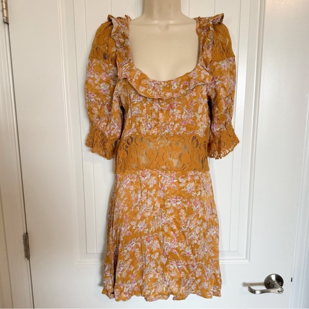 Free People Yellow Floral romantic cottagecore Lace Puff Sleeve Dress Size 8